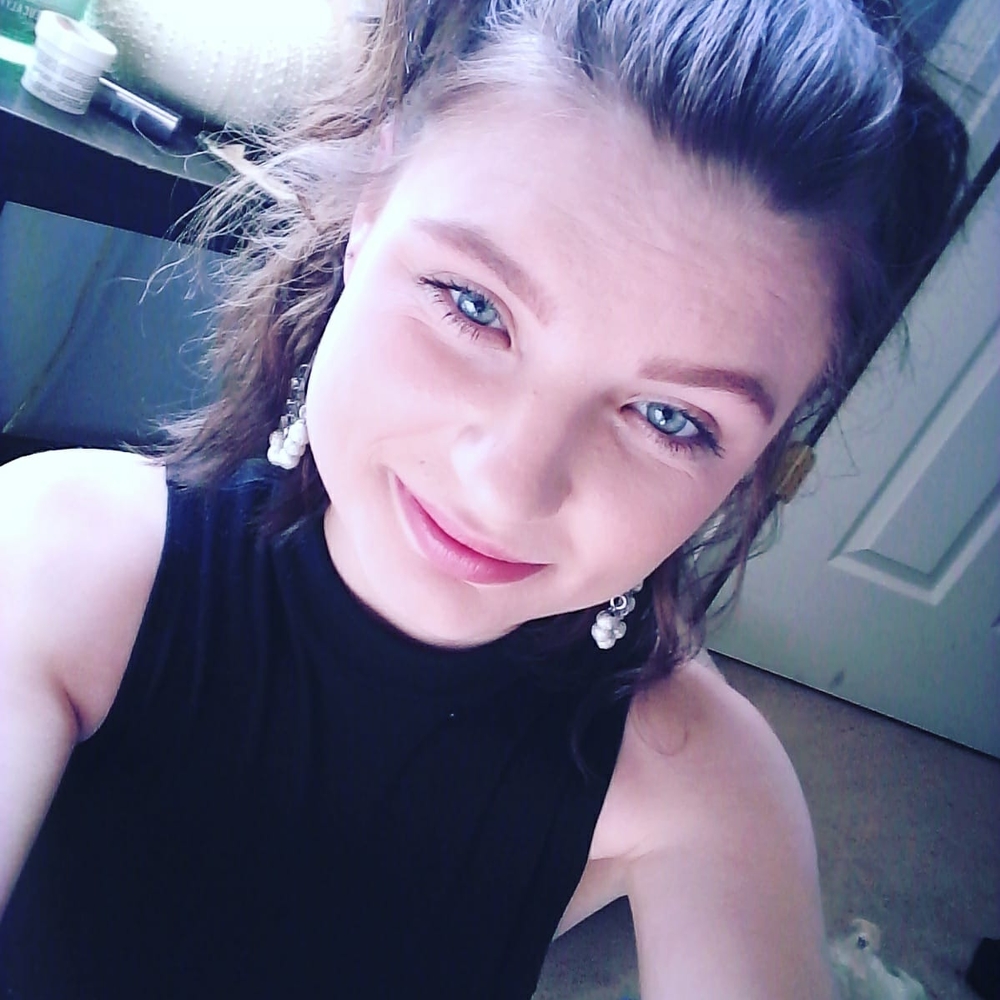 Meet your Posher, Renea
